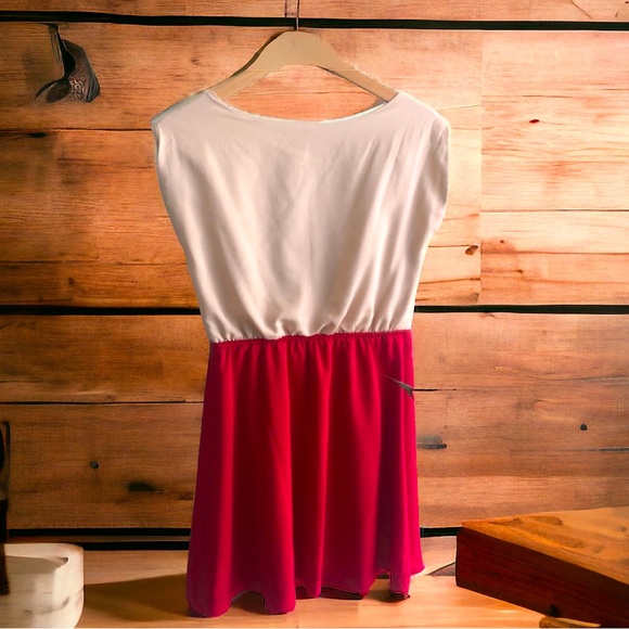 Color Blocked Mini Dress - Picture 2 of 2